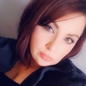 Meet your Posher, Kellie